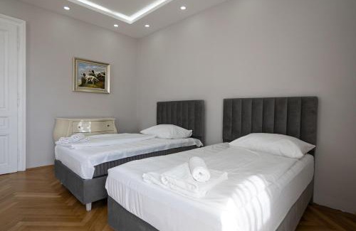 Wahring Apartamento | Charming 2-Room Apartment with Balcony, 15 Min to Center