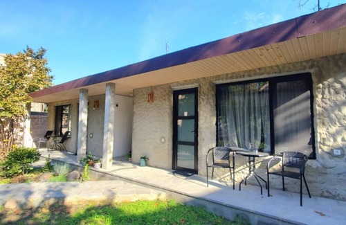 Mtskheta Cabaña | Charming 2 separate cottages with beautiful garden WiFi and AC in Mtskheta centr