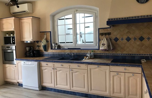 Bollene Villa | Charming 220m² Villa, 5 bedrooms, pool (heated), in Provence, 4-star **** rated