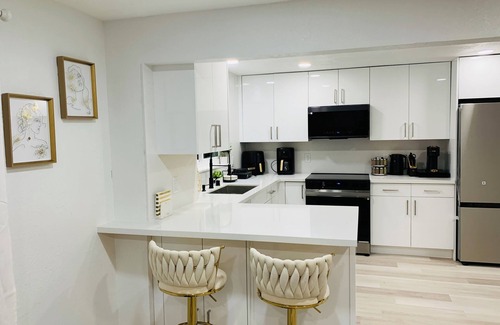 Central District Casa | Charming 2Bd& 2 B, with 3 Queens beds in brilliant Seattle