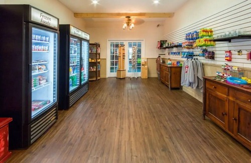 Clarkesville Apartamento | CHARMING 2BD/2 BA by Blue Ridge Mountains