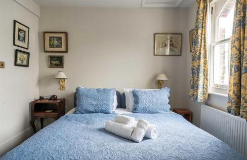 Hammersmith Broadway Apartamento | Charming 2BD House with Garden in Hammersmith