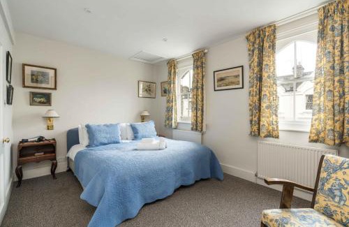 Hammersmith Broadway Apartamento | Charming 2BD House with Garden in Hammersmith