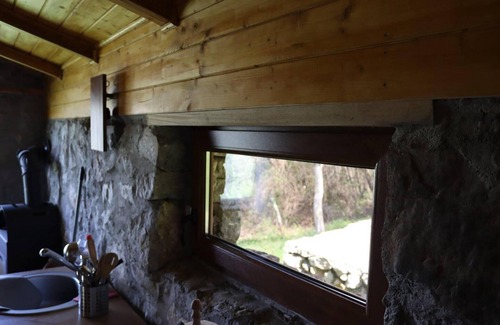 Carasova Cabaña | Charming 2bed Cottage in Carasova, Banat Mountains