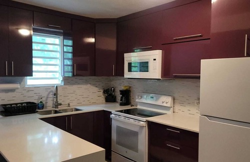 Palmas Apartamento | Charming 2Bedroom House-5 Beds-Sleep 10- UNIT 1