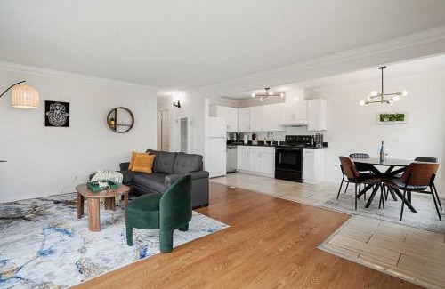 Pacifica Apartamento | Charming 2Beds with Mountain & Ocean Views