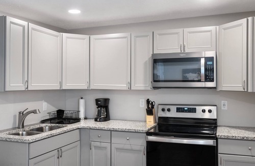 Bowling Green Casa | Charming 2BR/1BA home Near WKU