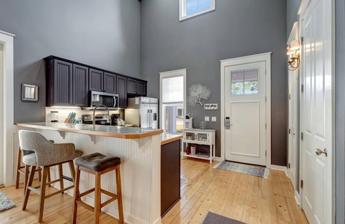 Laurel Grove Casa | Charming 2BR/2BA + Golf Cart, Wrap-Around Porch, Sandestin!