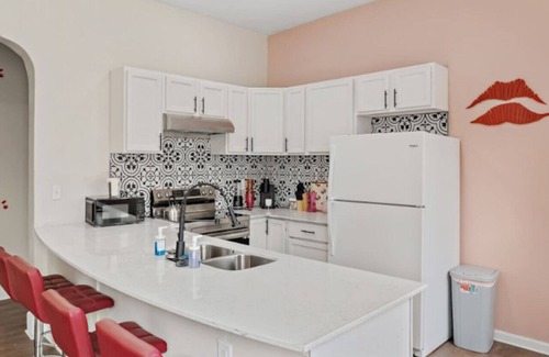 Herron Morton Casa | Charming 2BR Apartment | Ideal Central Location