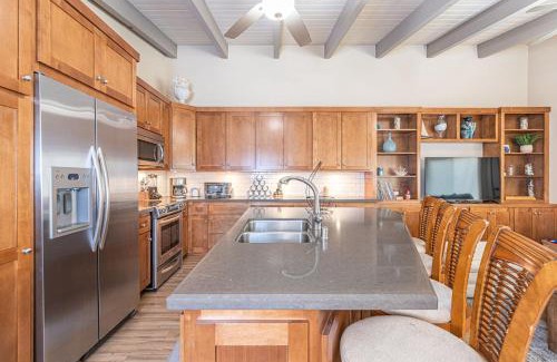 Balboa Peninsula Casa | Charming 2Br Condo W Ac Steps To Beach & Balboa Pier By Beachview Rentals