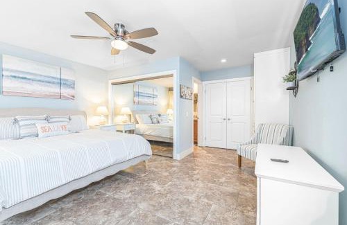 Balboa Peninsula Casa | Charming 2Br Condo W Ac Steps To Beach & Balboa Pier By Beachview Rentals