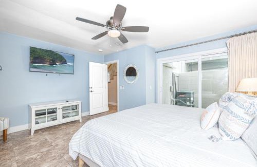 Balboa Peninsula Casa | Charming 2Br Condo W Ac Steps To Beach & Balboa Pier By Beachview Rentals