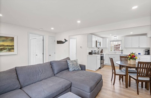 Sagamore Beach Casa | Charming 2BR Dog-Friendly Near Sagamore Beaches - Large Yard, Modern Kitchen, Central Air, Smart TVs