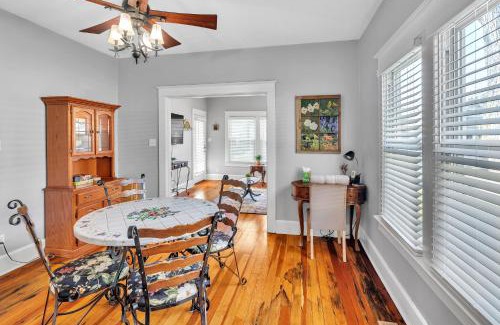 New Albany Casa | Charming 2BR Hot Tub Getaway home