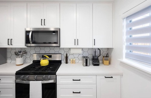 Grant Hill Casa | Charming 2BR Oasis w/ Fire Pit & BBQ, Downtown SD