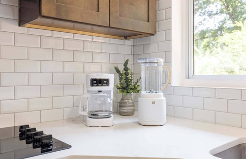 Oakdale Casa | Charming 2BR Retreat – Minutes to Uptown Charlotte