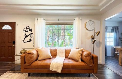 Ladera Heights Casa | Charming 2BR Spot Near LAX, SoFi and Forum - MK1-LAD