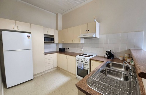 The Rocks Apartamento | Charming 2BR Unit | The Rocks | Free Wifi &Linens