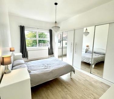 Bexhill-on-Sea Apartamento | Charming 2BR Victorian Flat in Bexhill-on-Sea
