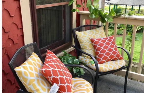 Downtown Toledo Casa | Charming 2nd floor unit in historic district
