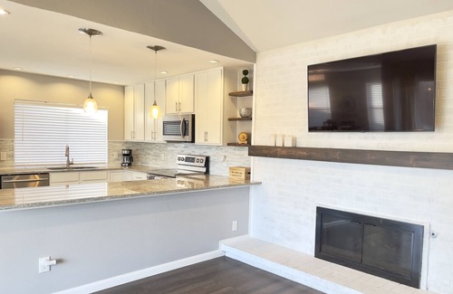 Northeast Carrollton Casa | Charming 3/2 - Extended stay discounts