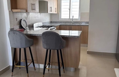 La Isabelita Apartamento | Charming 3-bedroom apartment with Wi-Fi, AC in welcoming Santo Domingo Este.