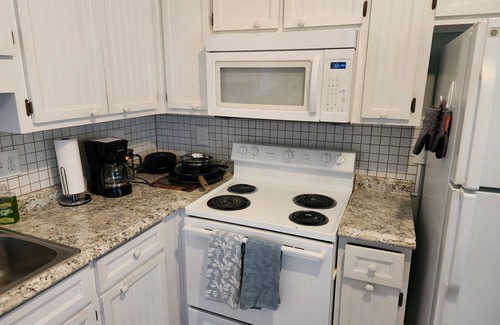 Grovetown Casa | Charming 3 bd 2 bath home in Grovetown GA just off I20 exit 194