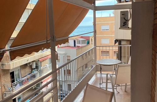 Raval Roig Apartamento | Encantador Piso Completo de 3 Habitaciones en la Playa del Postiguet