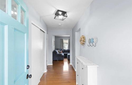 Portsmouth Casa | Charming 3-Bed Brick Home with Sunroom & Fireplace