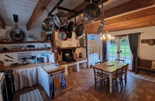 Beaucoudray Cabaña | Charming 3-Bed Cottage in Beaucoudray , Normandy