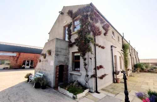 Mazetown Cabaña | Charming 3-Bed Cottage Moira - Hillsborough