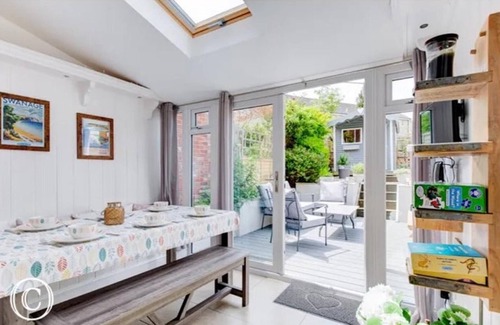 Swanage Casa | Charming 3-bed Cottage in Swanage