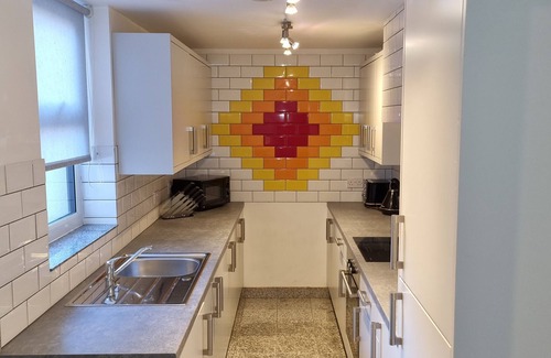 Anfield Casa | Charming 3-bed house near LFC stadium, only 10 mins drive to city centre!