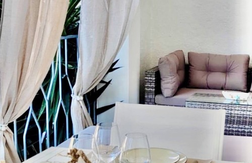 Liscia di Vacca Apartamento | Charming 3-bedroom apartment with AC in Liscia di Vacca