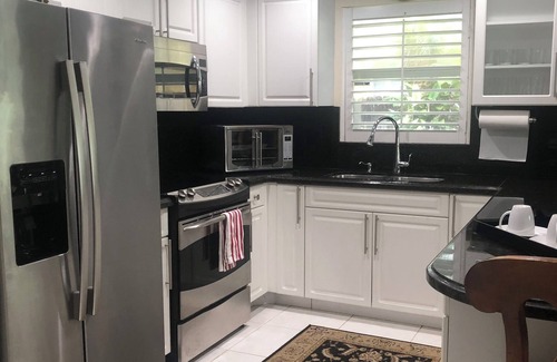 Greenacres Casa | Charming 3-bedroom house in pleasant Lake Worth Beach with WiFi, AC