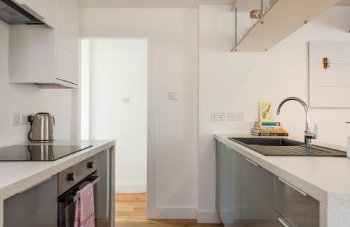 Gifford Casa | Charming 3 Bed Village Green Cottage East Lothian