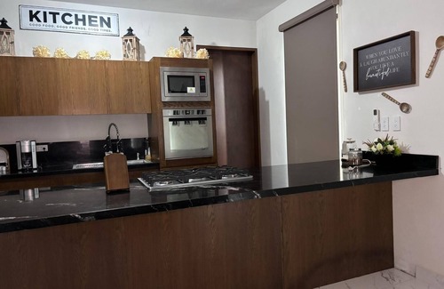 Monterrey Casa | Charming 3-bedroom house in nice Mitras Poniente with WiFi, AC