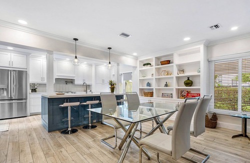 Tarpon River Casa | Charming 3-bedroom house with hot tub near Las Olas