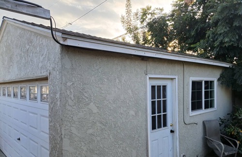 Santa Fe Springs Casa | Charming 3-bedroom house with WiFi, AC in nice Santa Fe Springs
