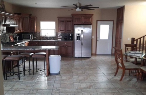 Oriente Casa | Charming 3-bedroom house with WiFi and AC in lovely Puerto Peñasco