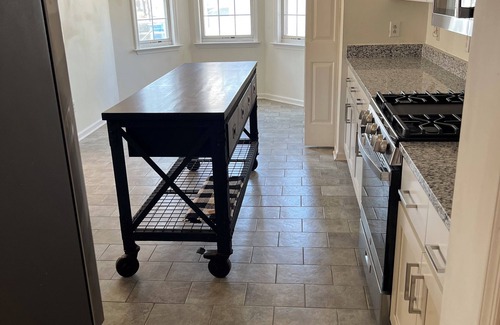 Virginia Beach Casa | Charming 3-bedroom house with AC and WiFi in awesome Virginia Beach