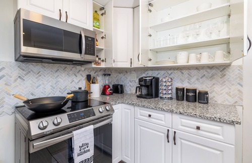 West Hartford Casa | Charming 3-Bedroom Home with Modern Comforts in West Hartford