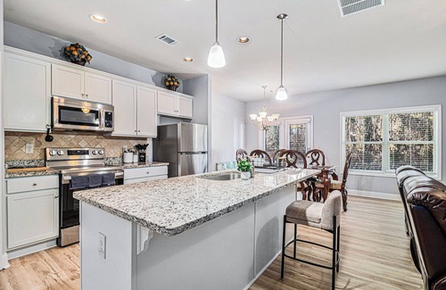 Lawrenceville Casa | Charming 3-bedroom townhome with WiFi, AC in lovely Lawrenceville