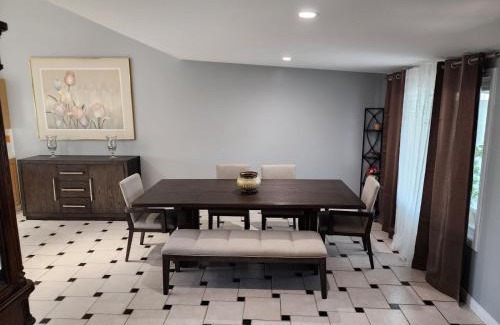 North Hollywood Casa | Charming 3-bedroom 2-Bathroom house in North Hollywood