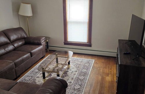 Bessemer Apartamento | Charming 3-bedroom apartment with WiFi, AC in wonderful Bessemer