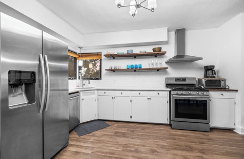 Hyde Park Casa | Charming 3-bedroom apartment with WiFi and AC in pleasant Bentwood Austin