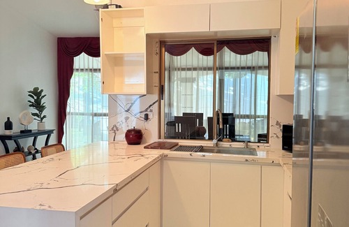 Ticuantepe Casa | Charming 3-bedroom Black & White house in peaceful Ticuantepe with AC