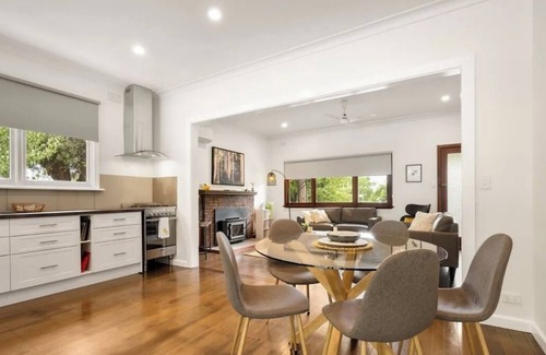Beechworth Cabaña | Charming 3-bedroom cottage in historical Beechworth