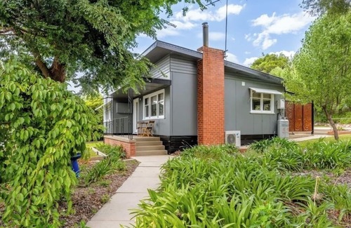 Beechworth Cabaña | Charming 3-bedroom cottage in historical Beechworth