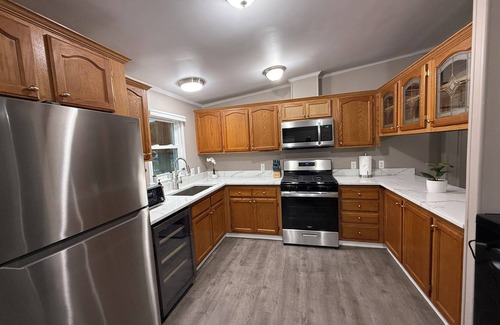Eau Claire Cabaña | Charming 3-bedroom cottage with WiFi, AC in soothing Indian Lake, MI